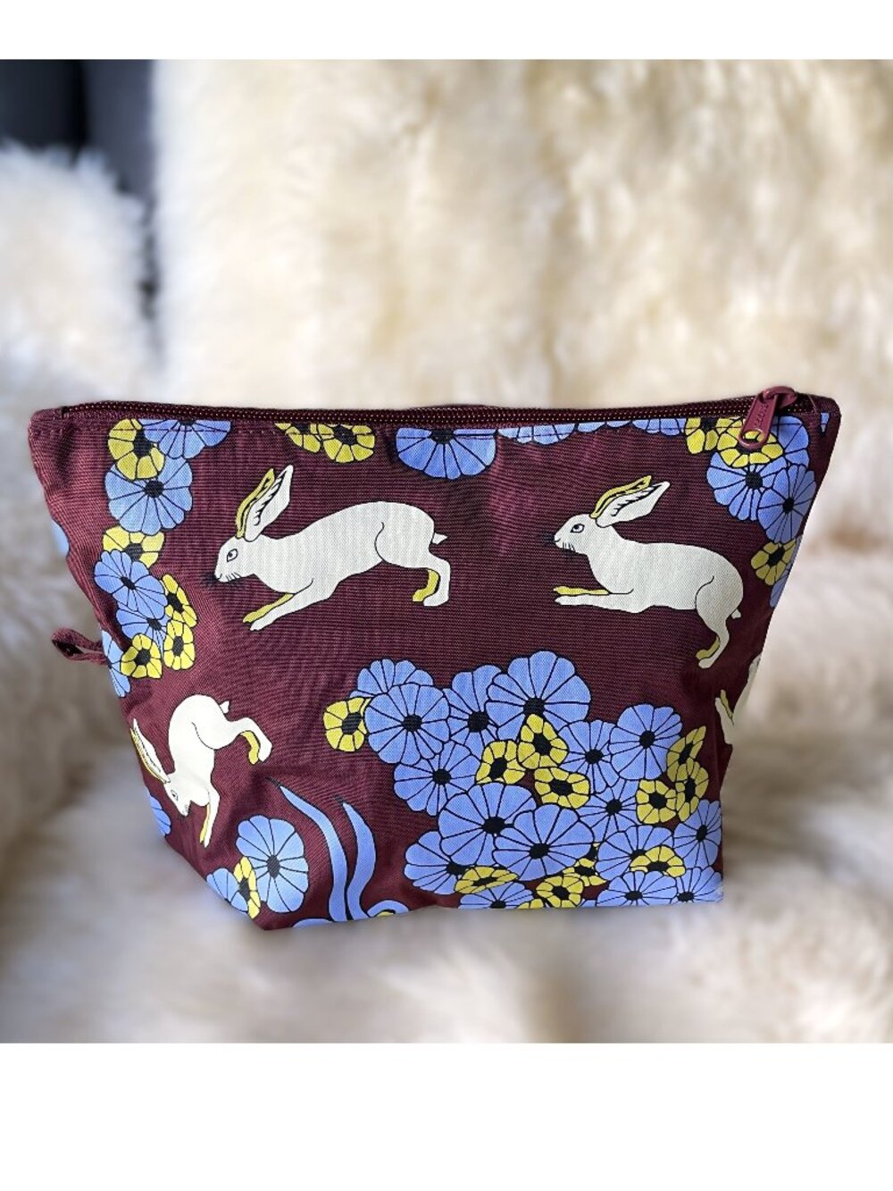 NWOT Baggu Go Pouch Medium - Wild Rabbit Mahogany (Night Orchard)